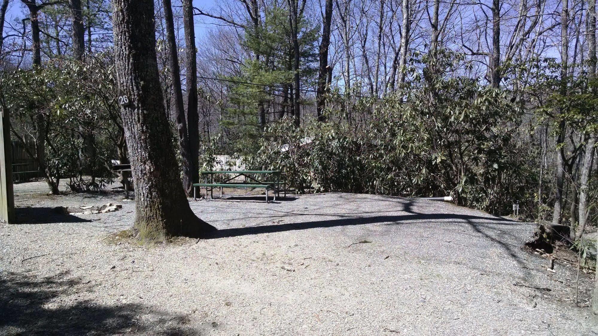 Linville Falls Campground, Rv Park, And Cabins Buitenkant foto